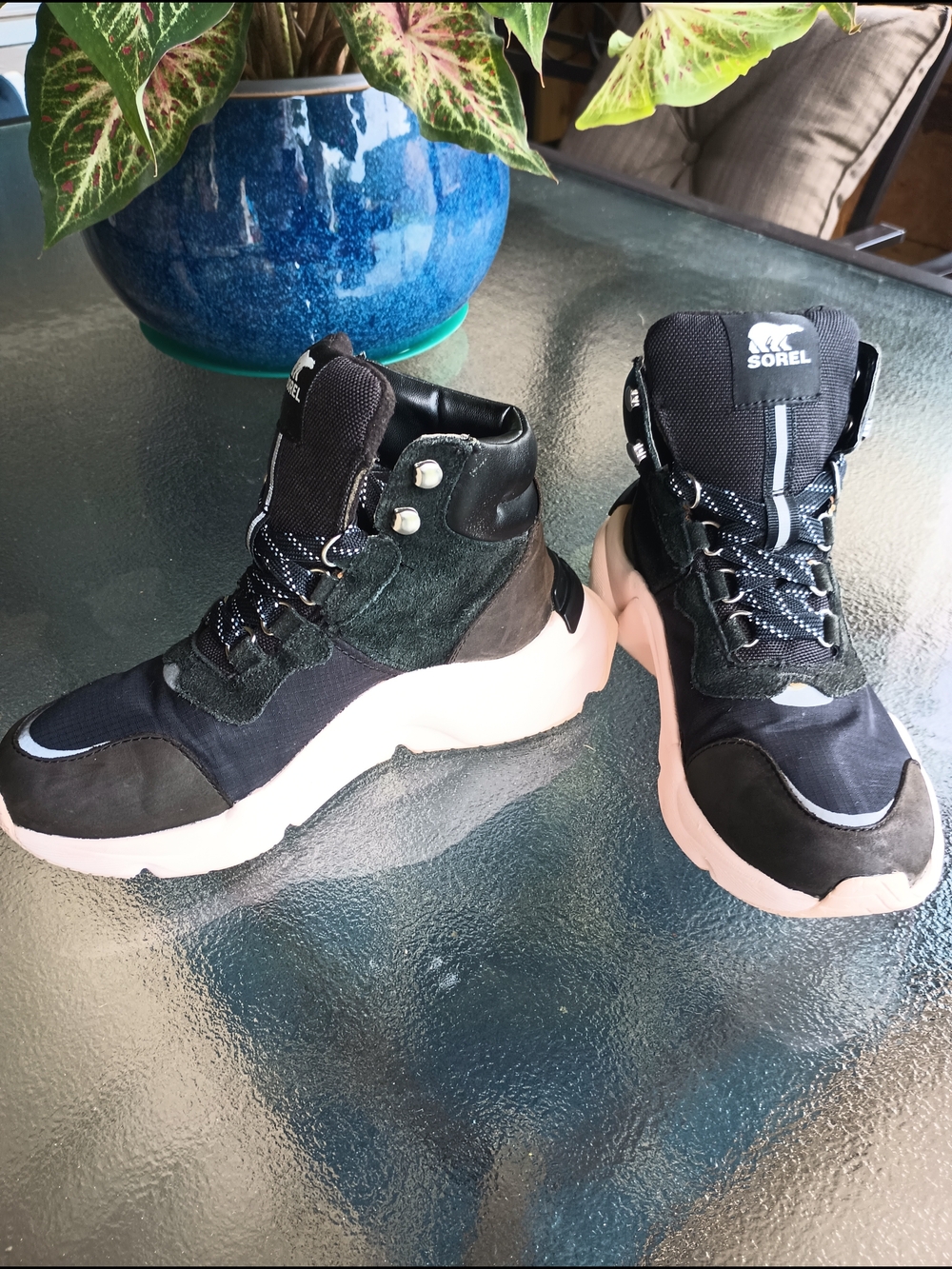 Sorel Kinetic RNEGD Conquest Waterproof Boots Black/Sea Salt Sz 6 Winter Sporty